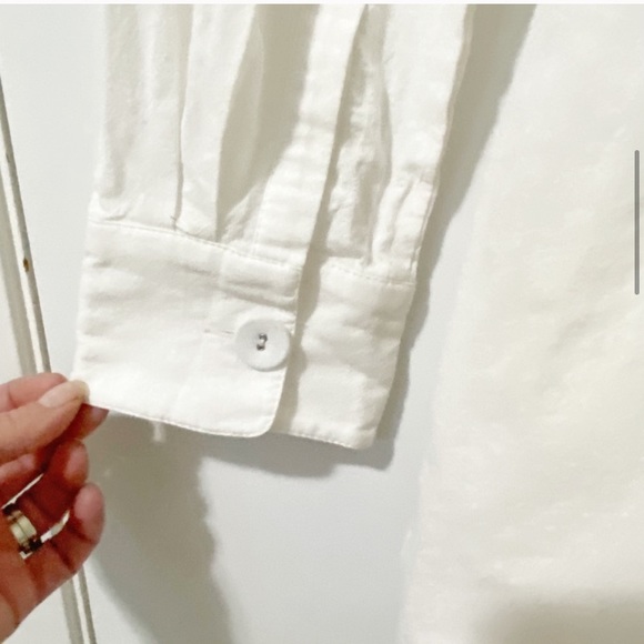 Lioness Twist Front Hey You Romper - Picture 7 of 15